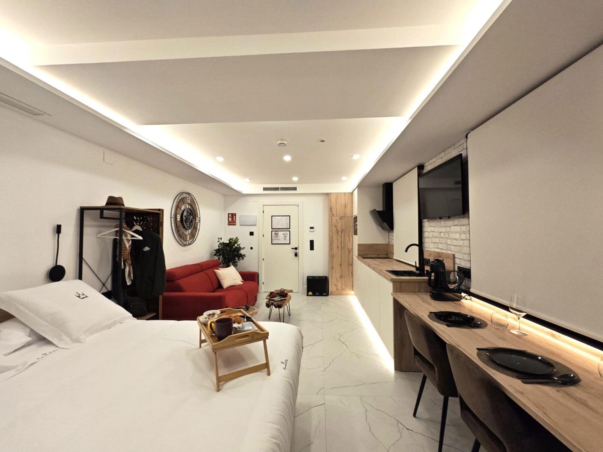 La Parada Del Rey - Luxury Suites Plasencia Exterior photo